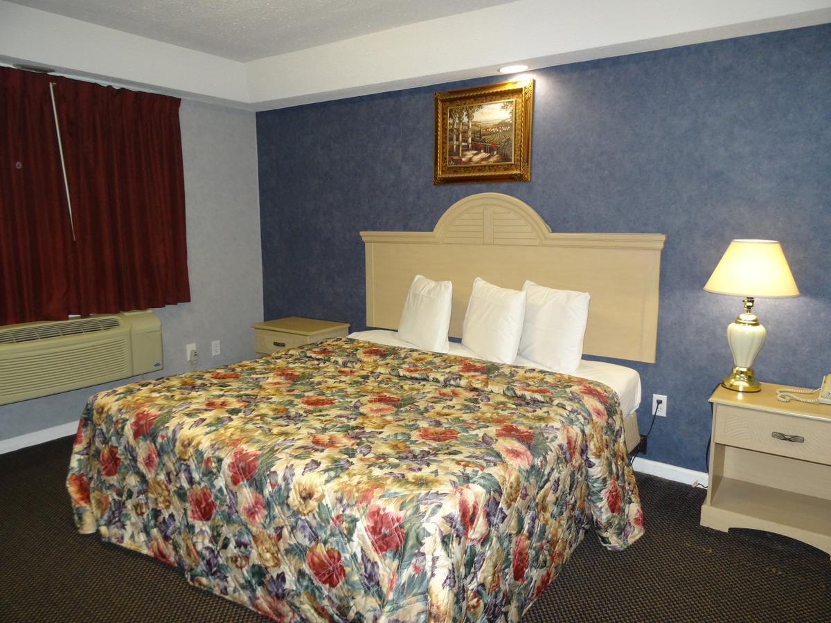 Village Inn & Suites - Smithville Bagian luar foto