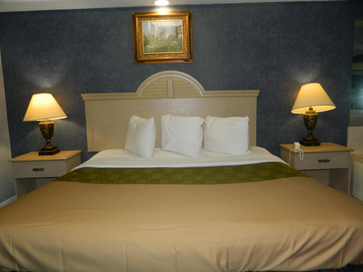 Village Inn & Suites - Smithville Bagian luar foto