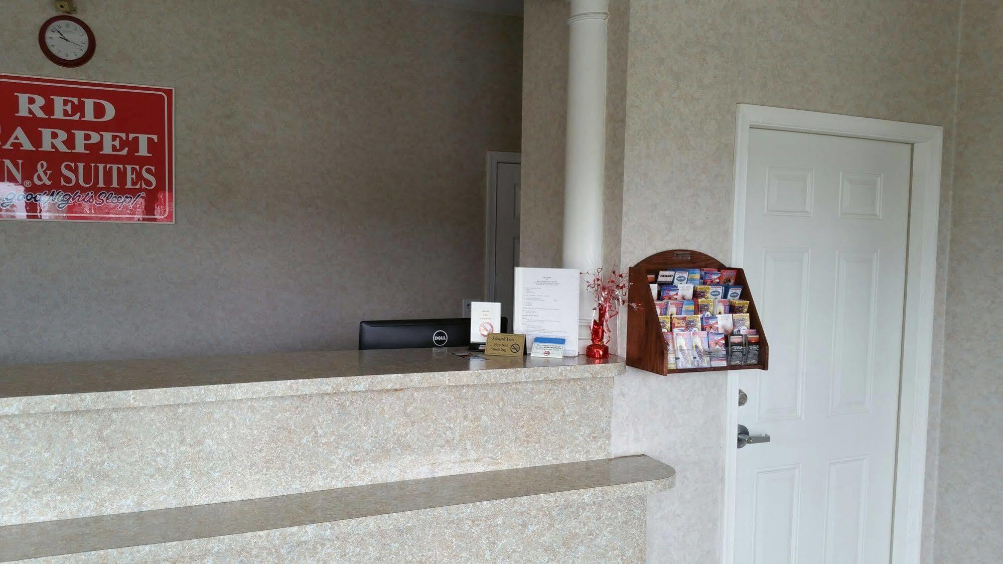 Village Inn & Suites - Smithville Bagian luar foto